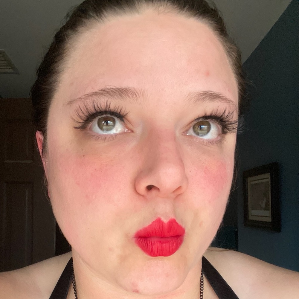 Meet your Posher, Ashley